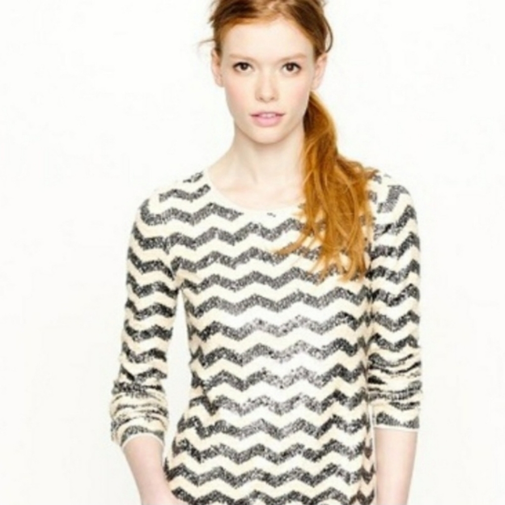 SEQUIN J. CREW CHEVRON LONG SLEEVE TOP - Picture 4 of 7